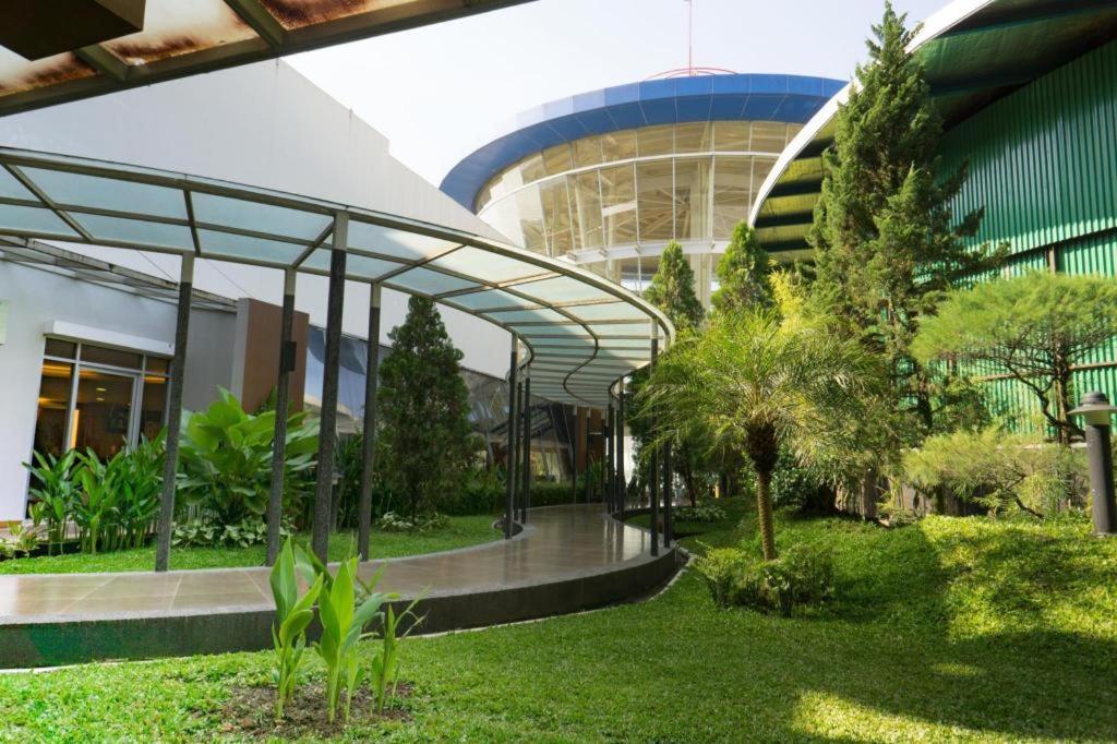 Hotel Asri Plaza Asia Tasikmalaya Exterior photo